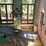 Zamas Hotel