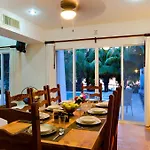 Villa Las Glorias, 14 Guests Cozumel