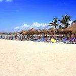 Real Playa Del Carmen Hotel & Beach Club