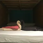 Guacamundo Beach Hostel 5Th. Ave