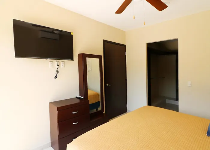 Departamento Con Terraza Privada Y Alberca A 1 Cuadra Del Malecon - Flamingo 102