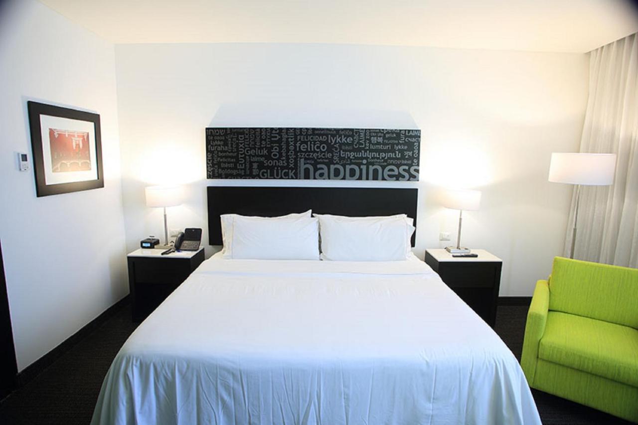 Express & Angelopolis By Ihg Hotel Puebla