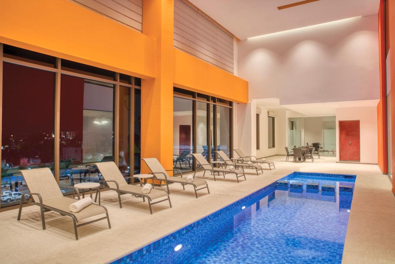 Hotel Fiesta Express Explanada 4*