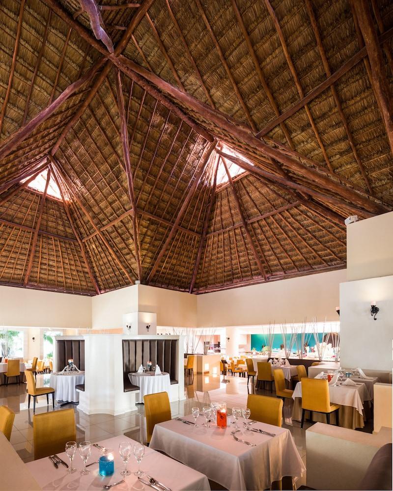 Resort Bluebay Grand Esmeralda El Marlyn Azul