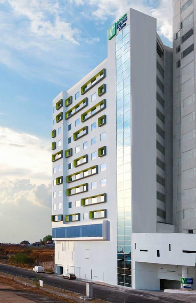 Express & Angelopolis By Ihg Hotel