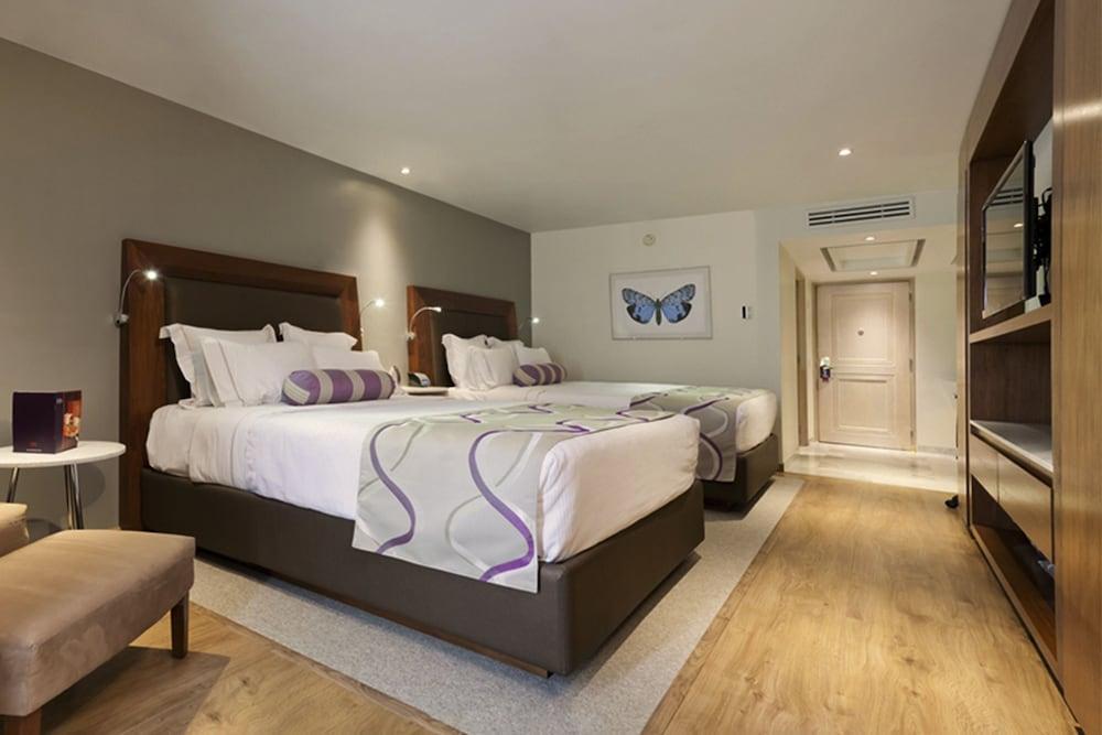 Hotel Hs Hotsson 5*