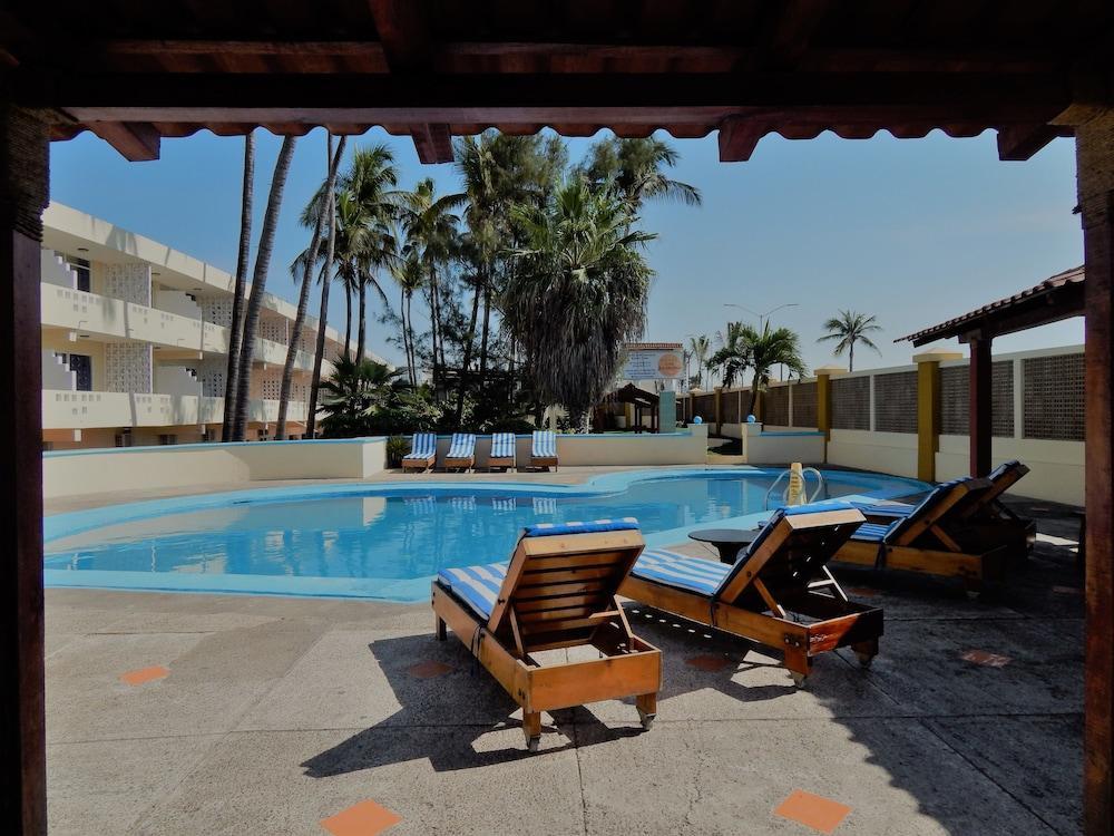 Las Jacarandas Hotel