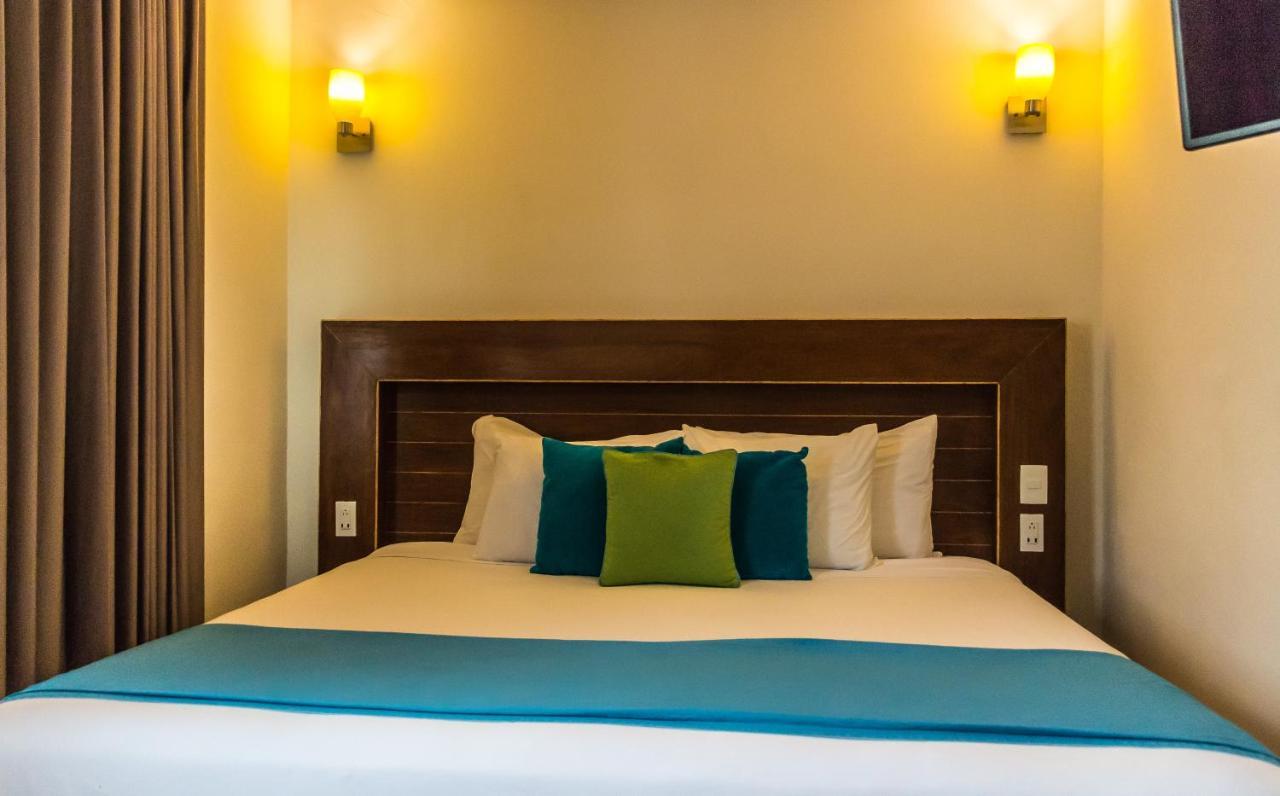 Aquastar & Hotel 4*
