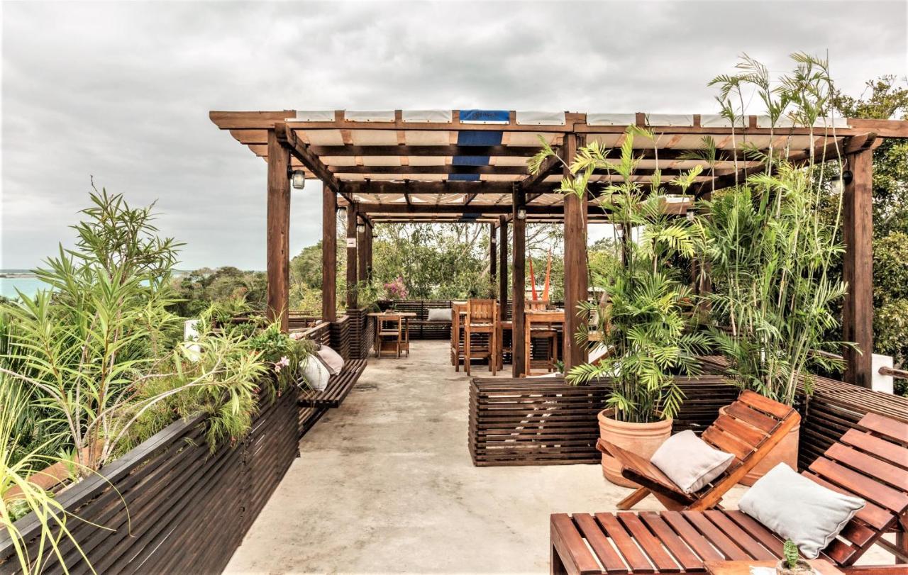 Aires Hotel