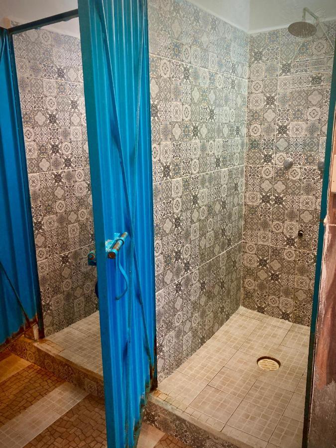 Hostel Yaxche Centro Y Bacalar