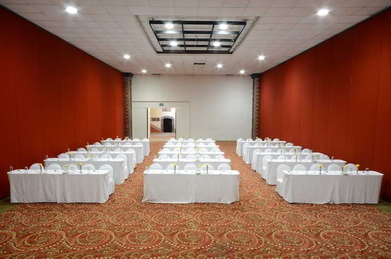 Hotel Mision Grand