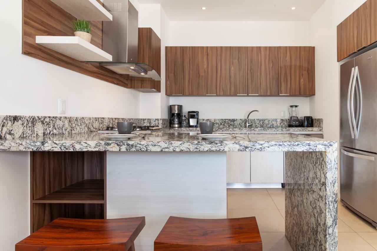 Apartment Zenith 601, Zona Romantica, 2 Balconies With Incredible Views, Rooftop Pool *