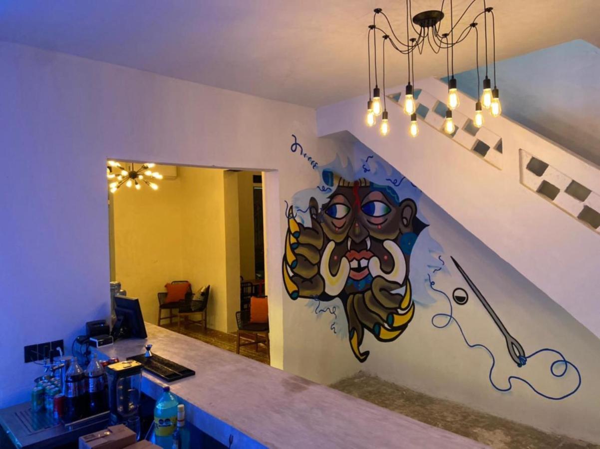 Unknown Hotel 4*