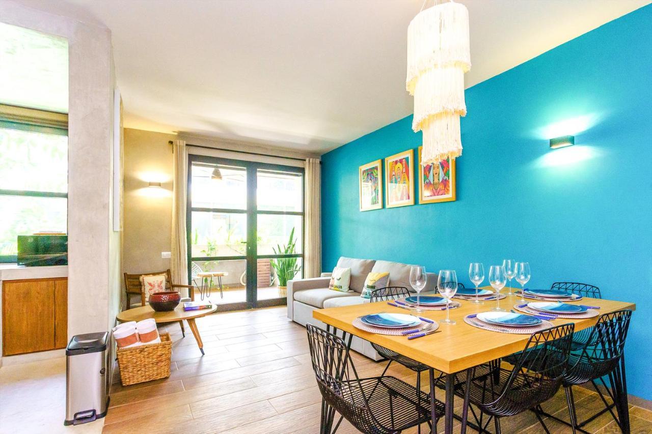 Chic In The Heart Of By Stella Apartment *