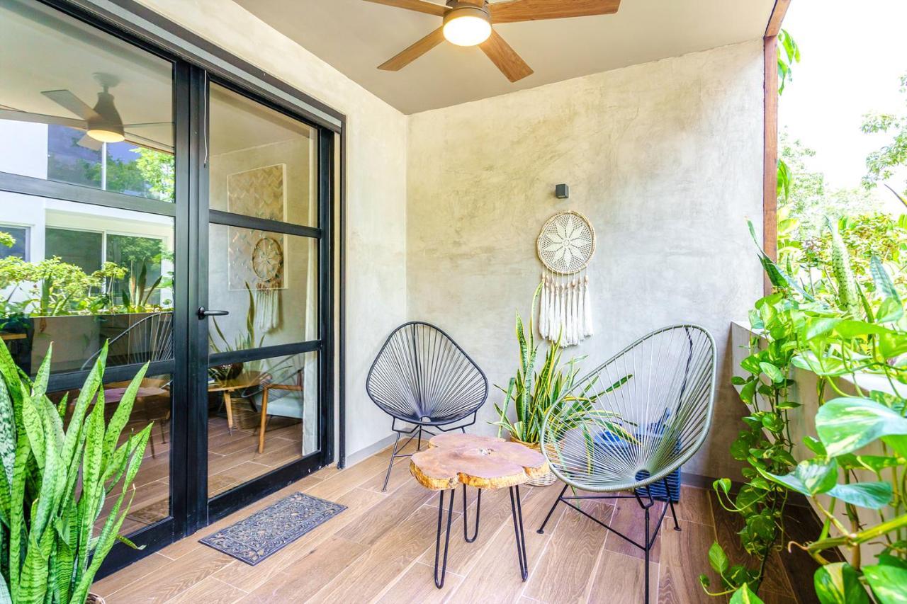 Chic In The Heart Of By Stella Apartment *