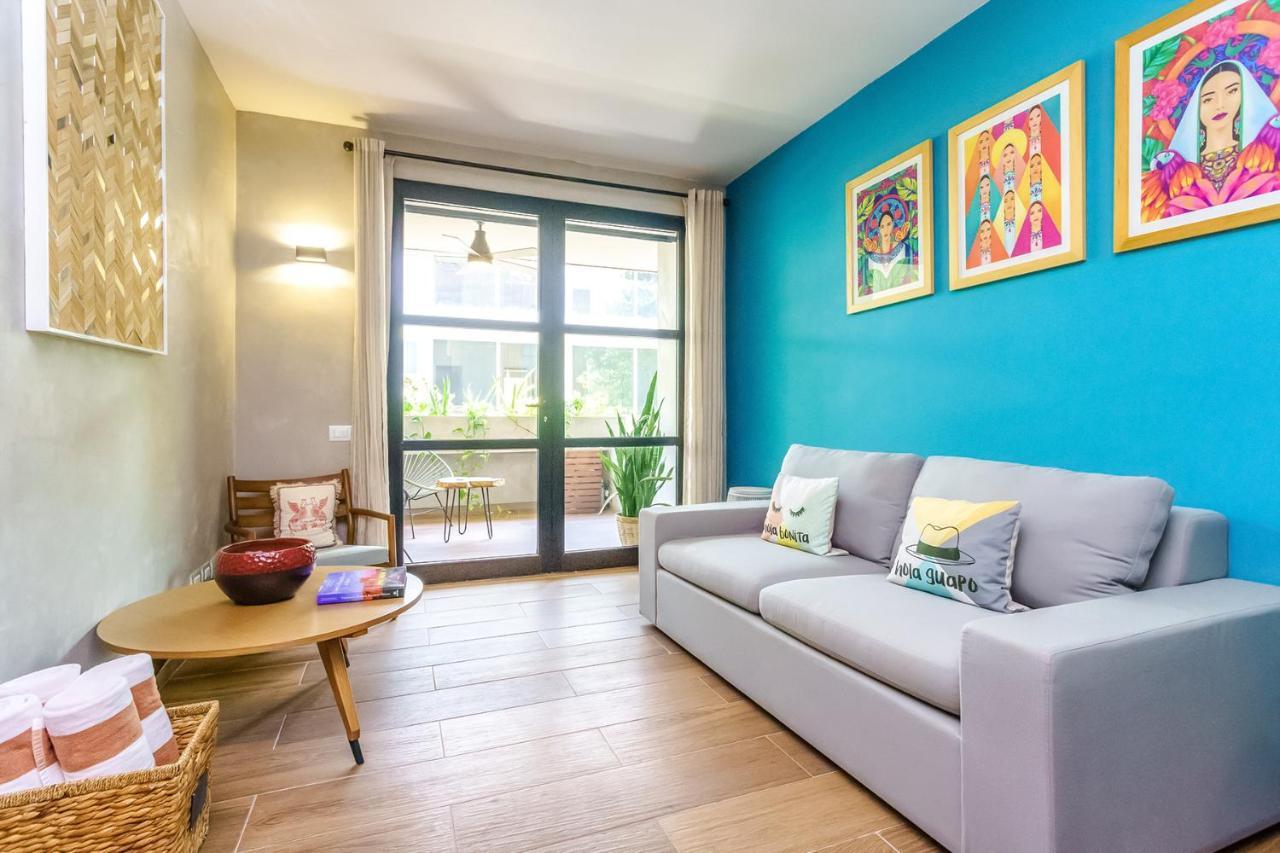 Chic In The Heart Of By Stella Apartment