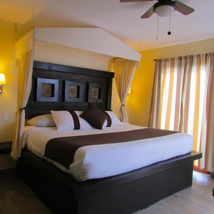 & La Mansion Del B Azul Bed & Breakfast Queretaro