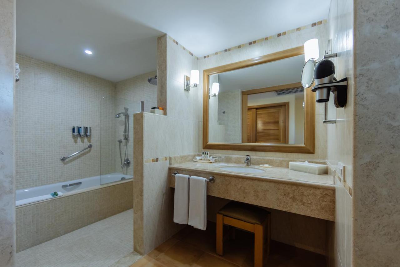 Resort Barcelo Maya Tropical 5*