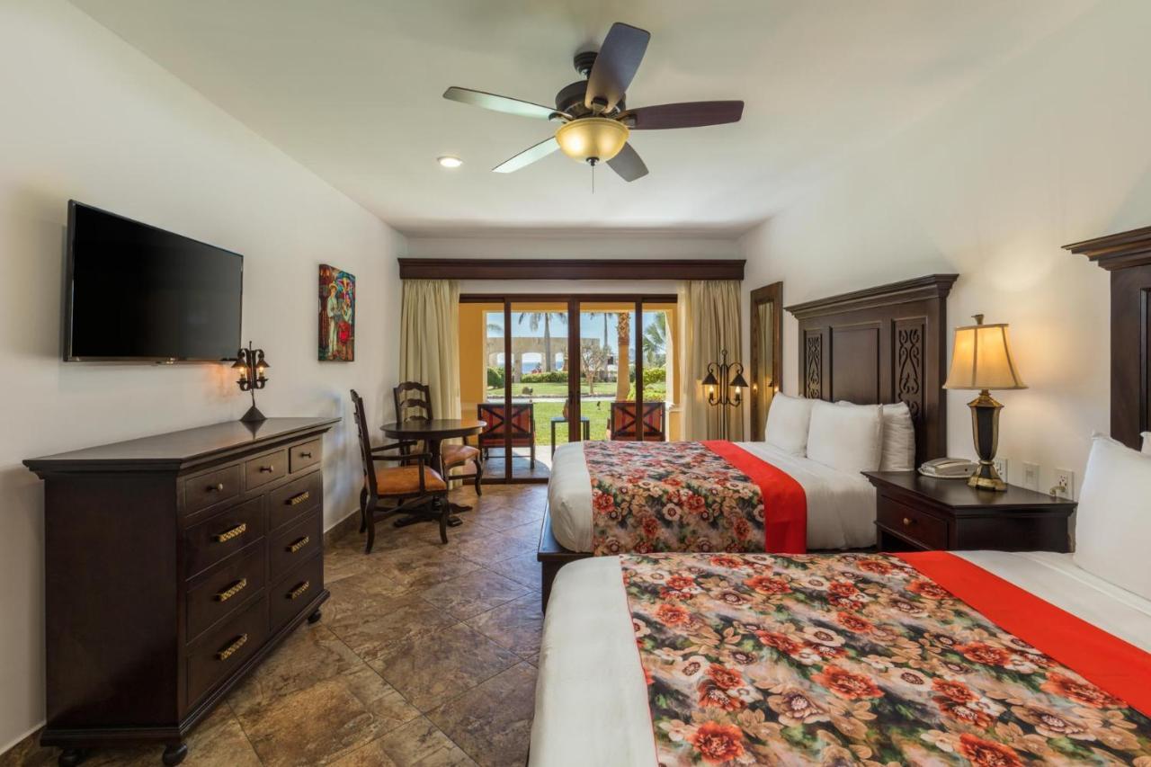 Hacienda Encantada & 5*
