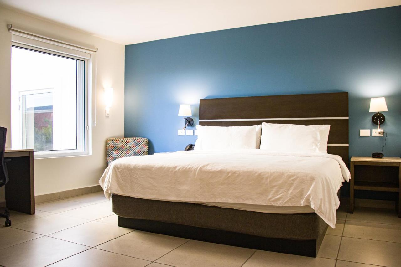 Express Centro By Ihg Hotel 4*