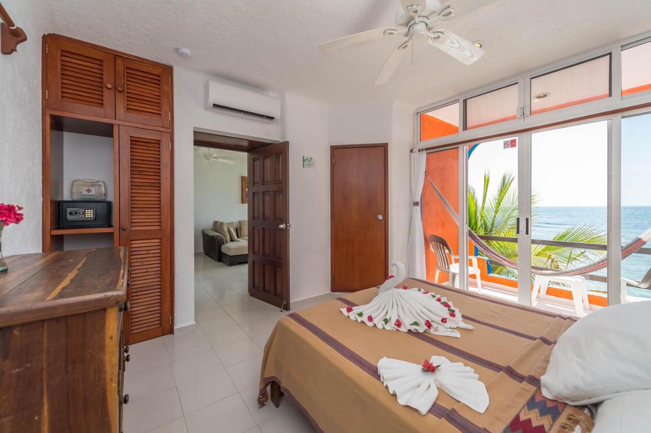 Del Sol Beachfront Hotel 2*