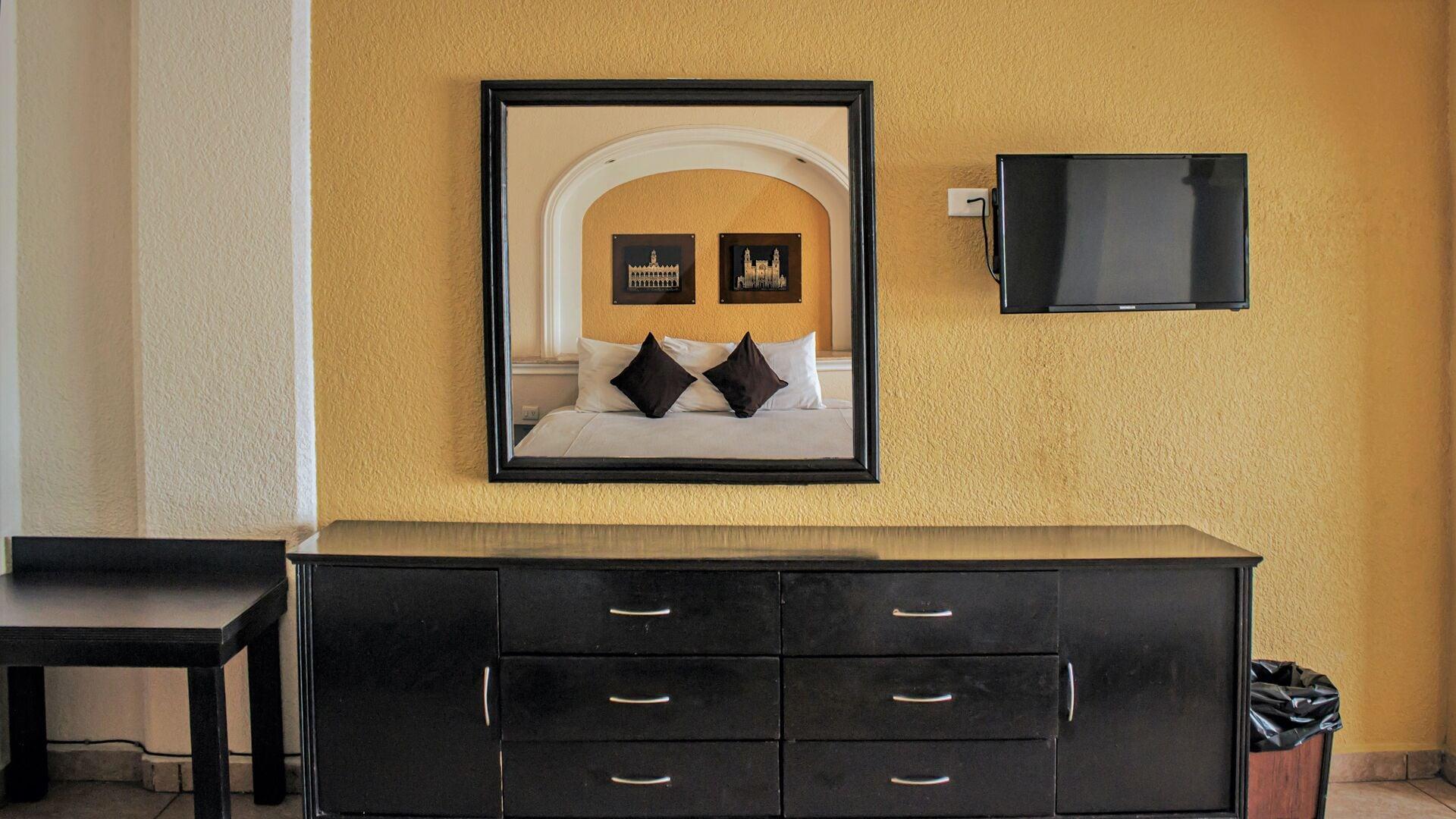 Aluxes Hotel 4*