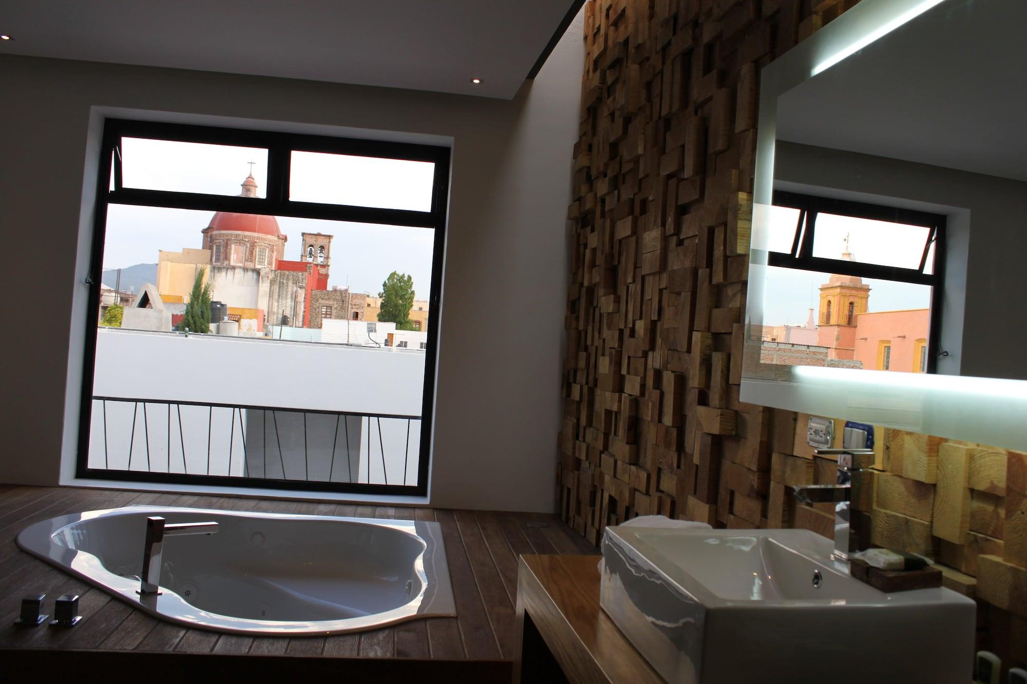 Boutique Mo17 Hotel 4*