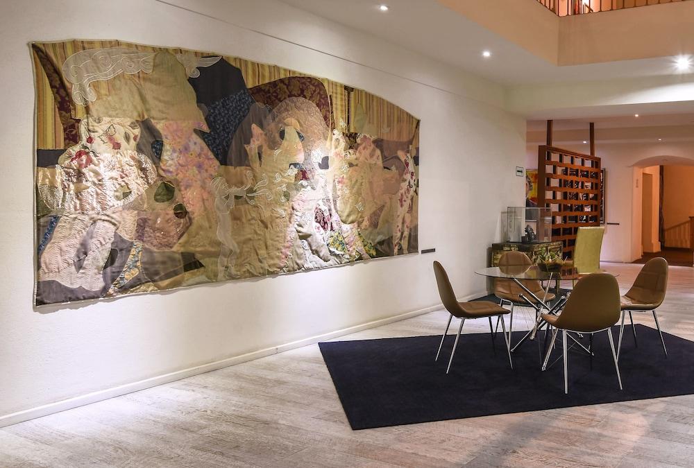 Andante Hotel