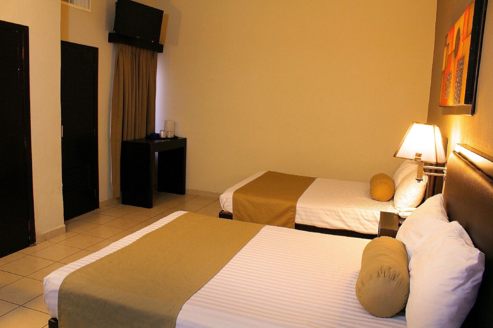 La Siesta Malecon Hotel Mazatlan