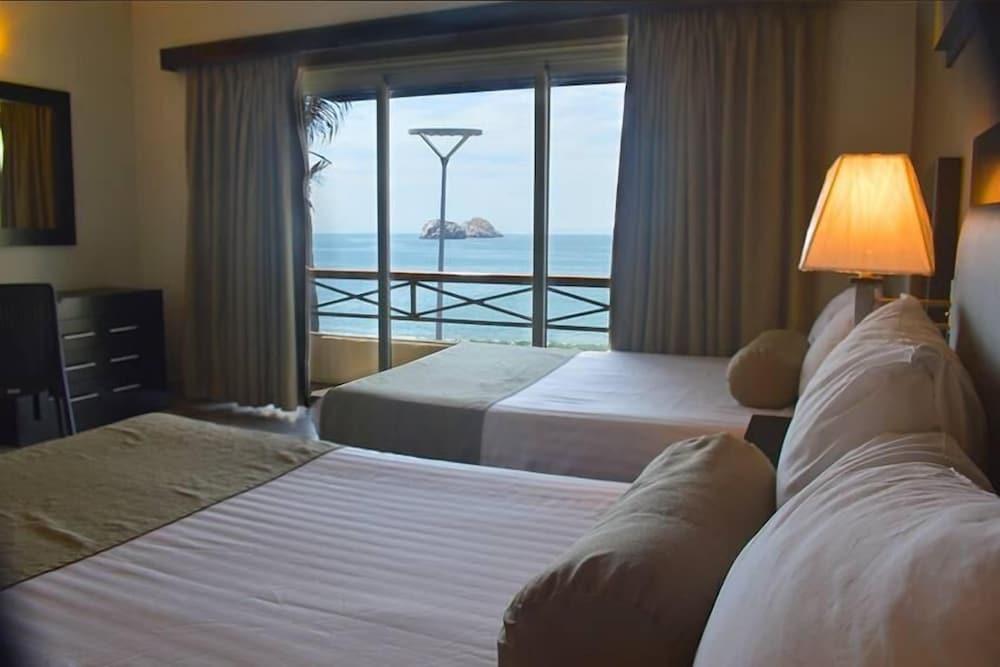 Hotel La Siesta Malecon