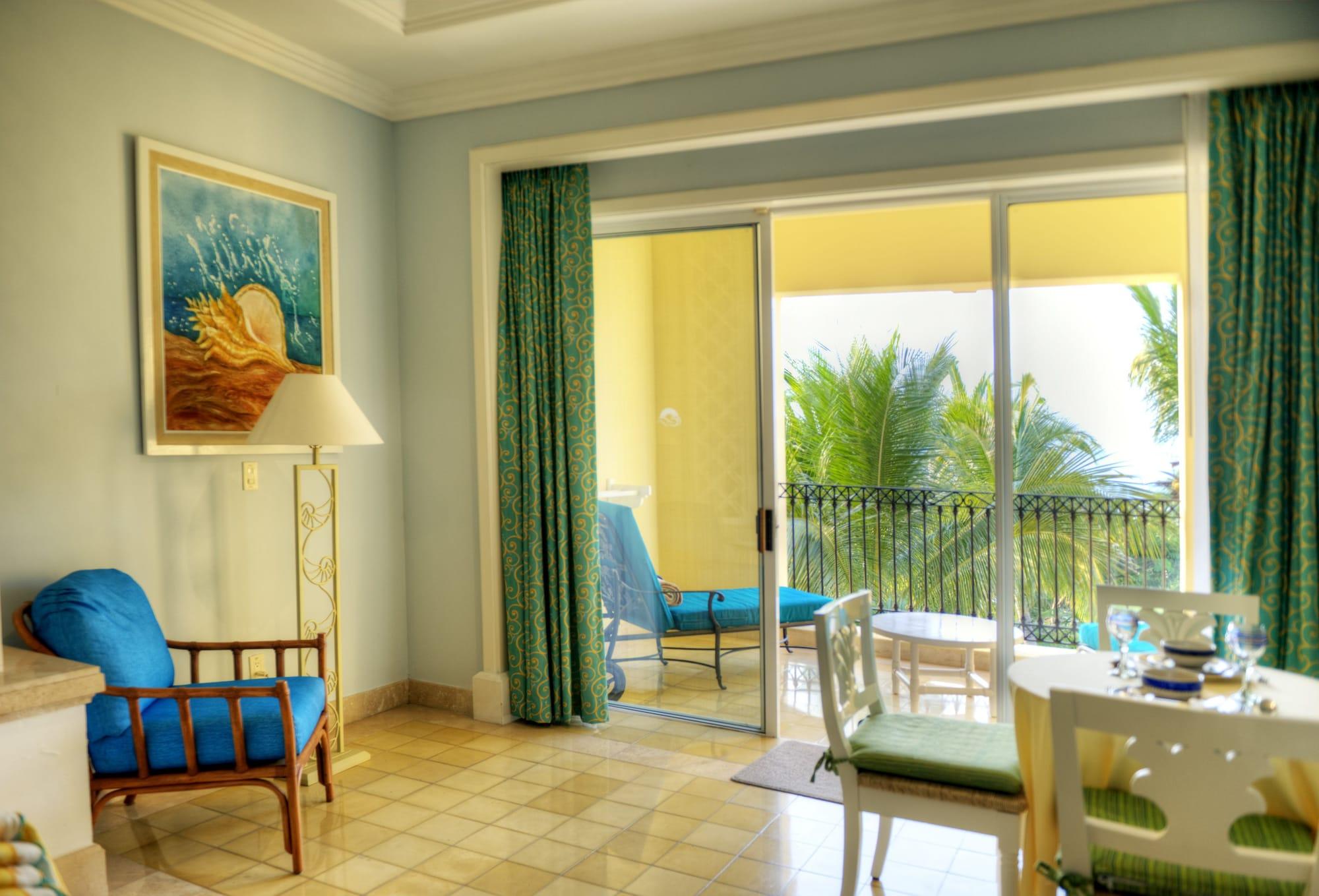 Pueblo Bonito Emerald Bay & Resort 5*