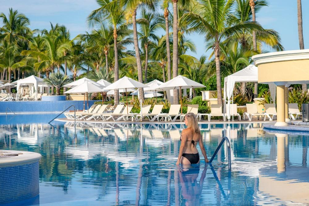 Resort Pueblo Bonito Emerald Bay & Mazatlan