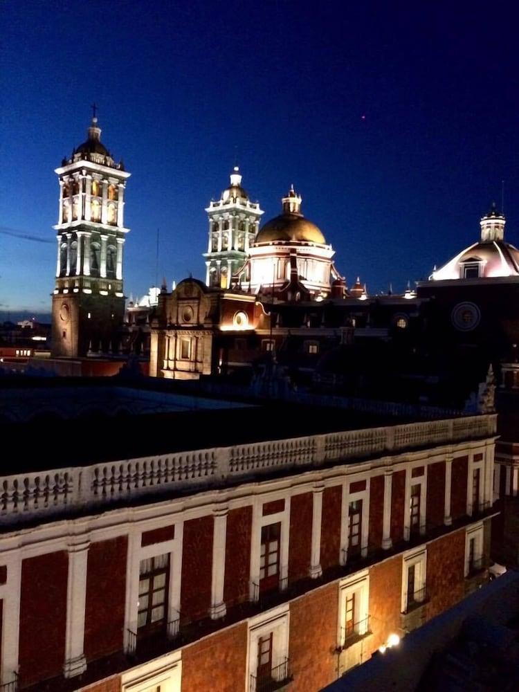 Hotel Hotel Leones Puebla