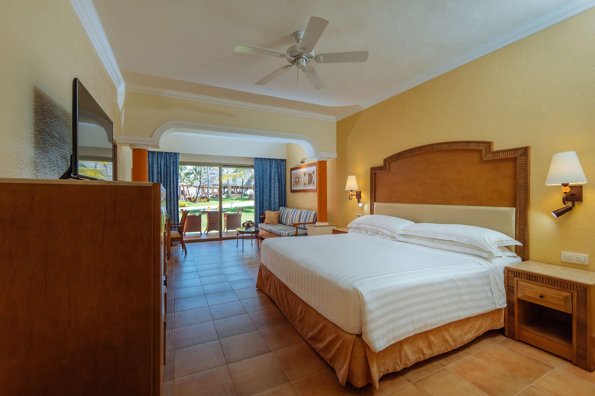 Barcelo Maya Tropical Xpu Ha