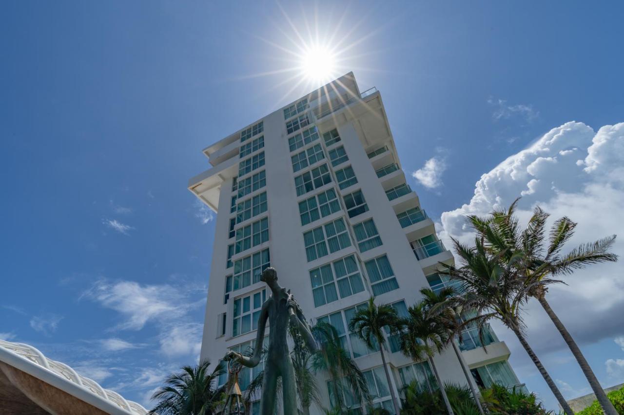 Beachfront Deluxe -best Ocean View, With Beach, Gym And Apartment *