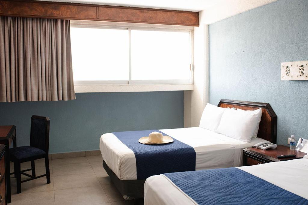 Hotel Aluxes 4*