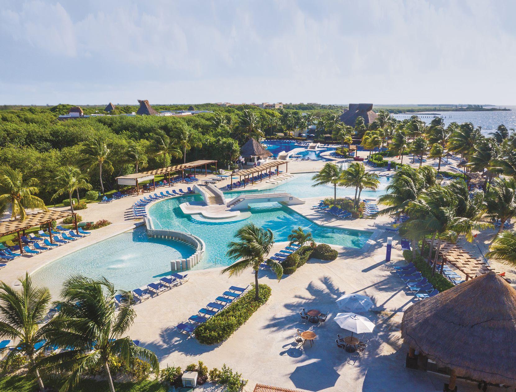 Bluebay Grand Esmeralda Resort 5*