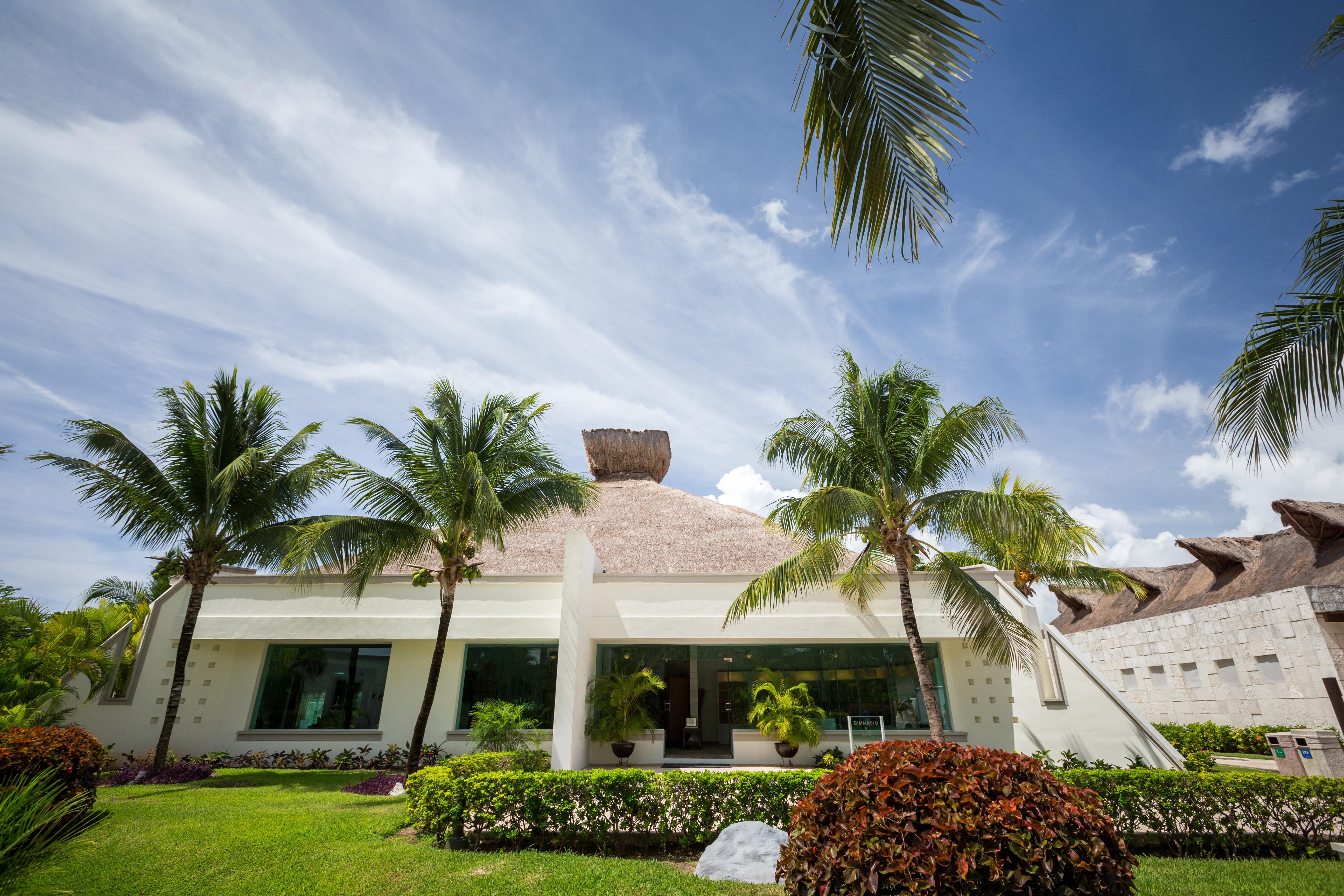 Bluebay Grand Esmeralda