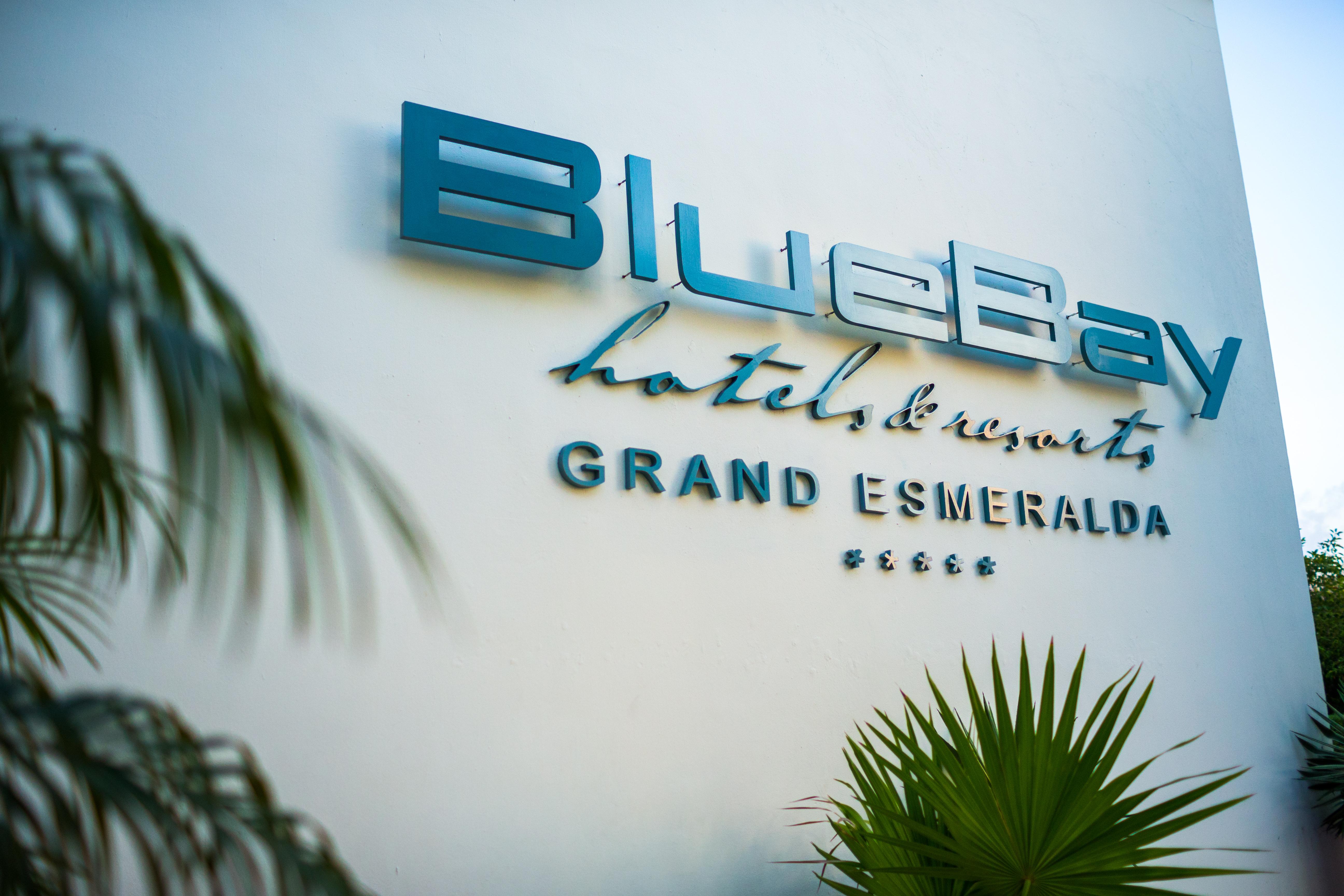 Resort Bluebay Grand Esmeralda 5*