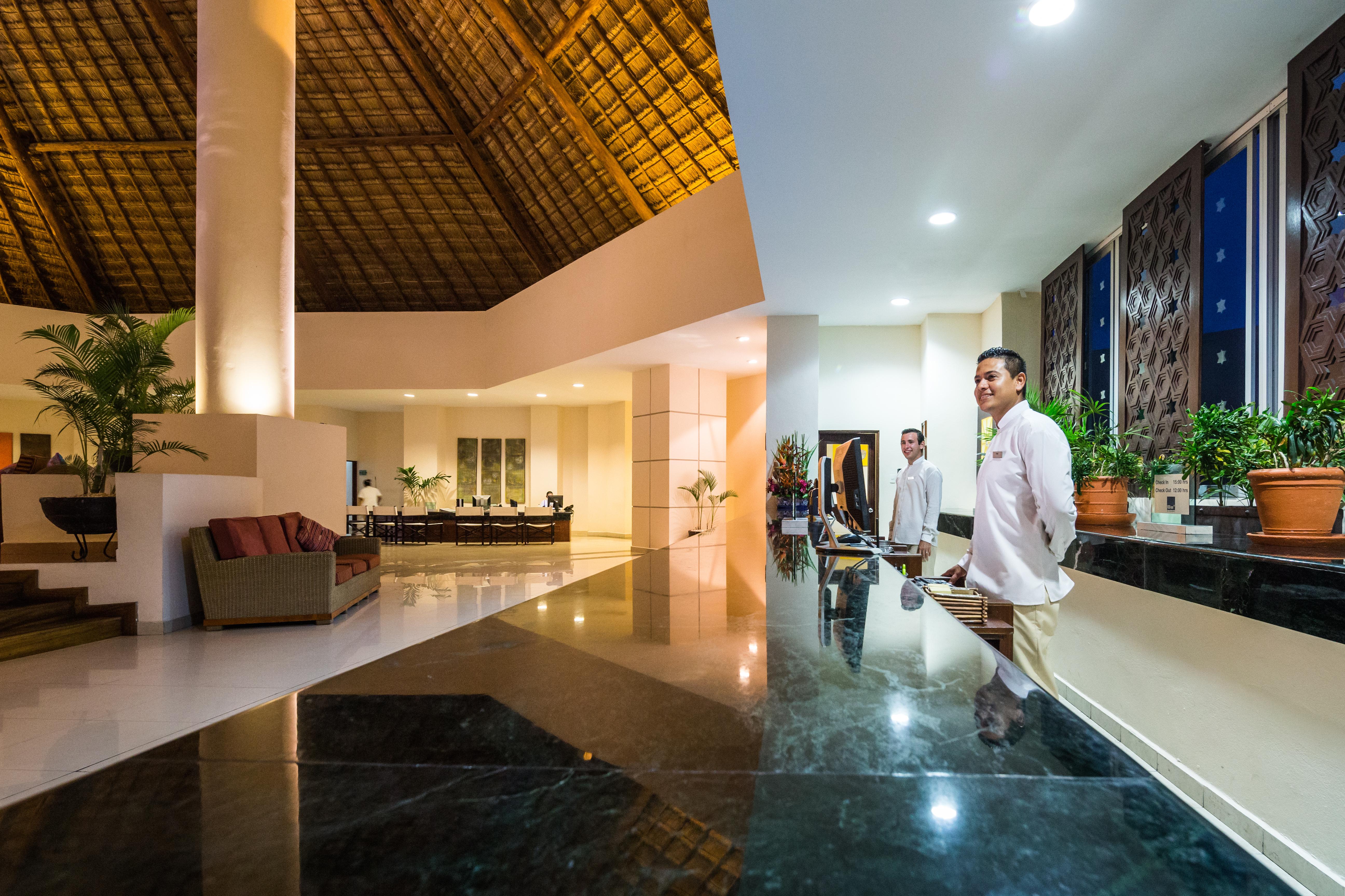 Bluebay Grand Esmeralda Resort El Marlyn Azul