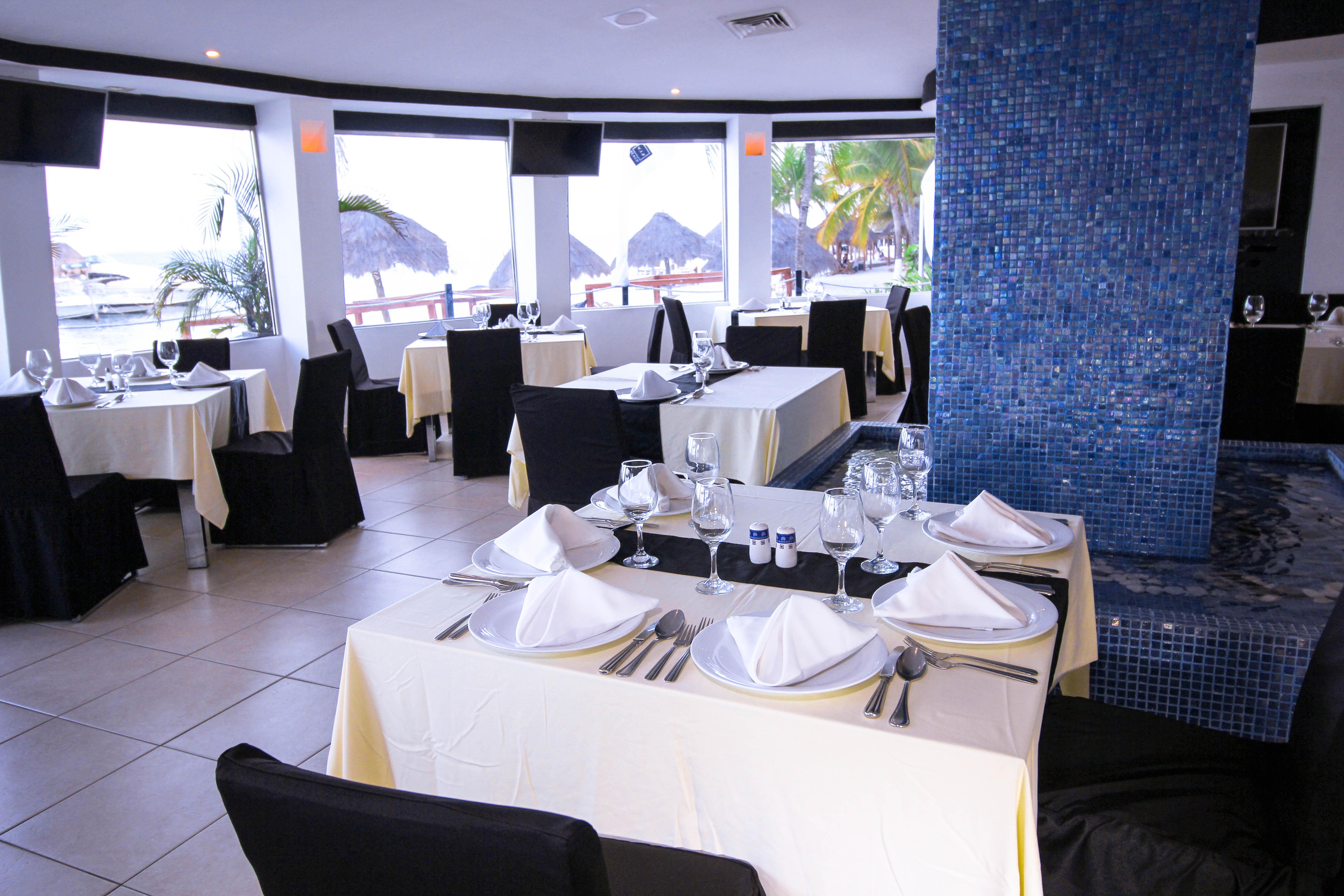 Ritmo & Water Park Resort 4*
