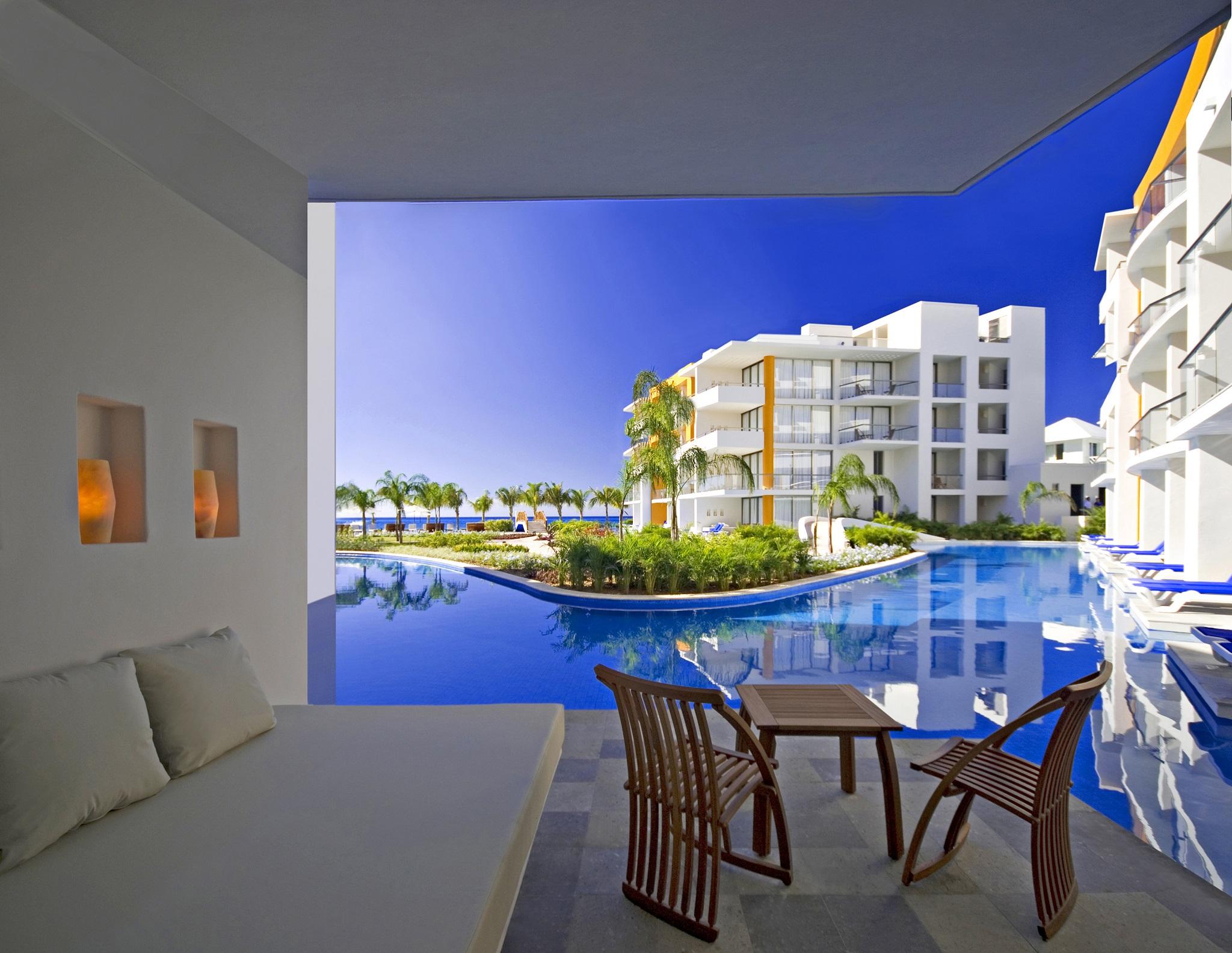 Secrets Aura - Adults Only Resort