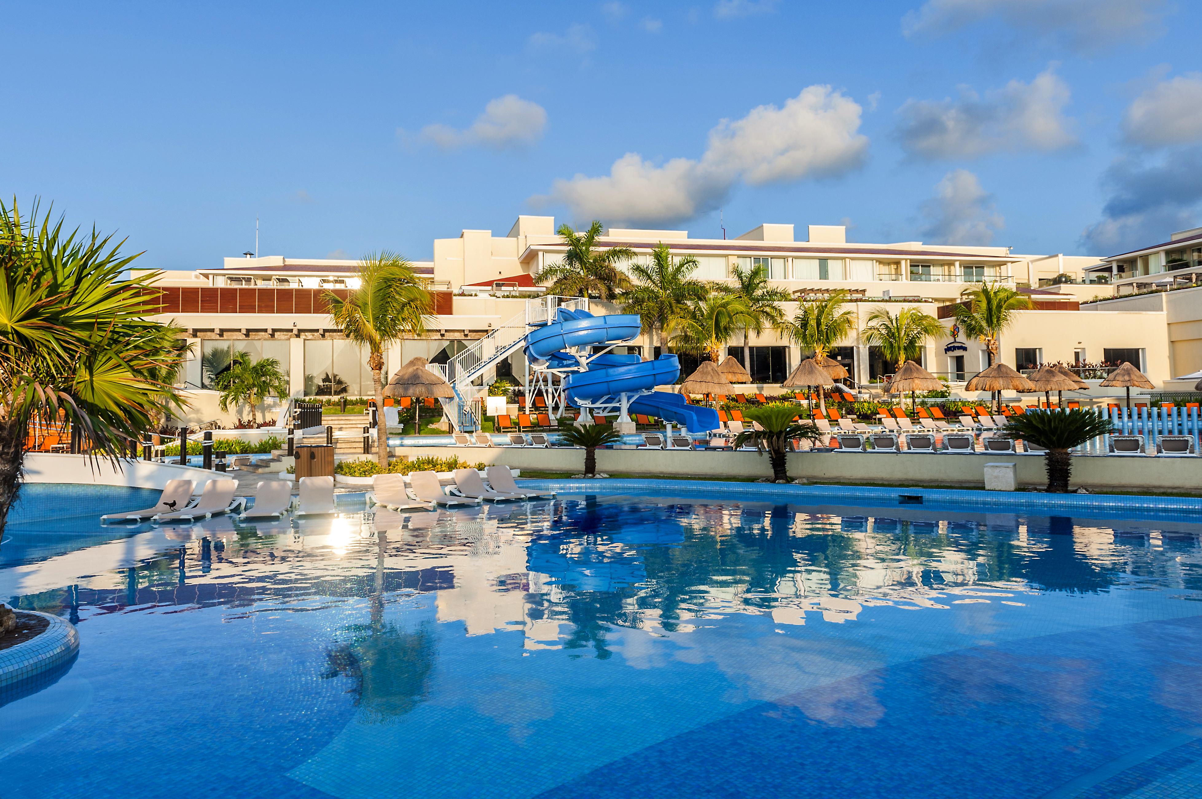 Resort Moon Palace