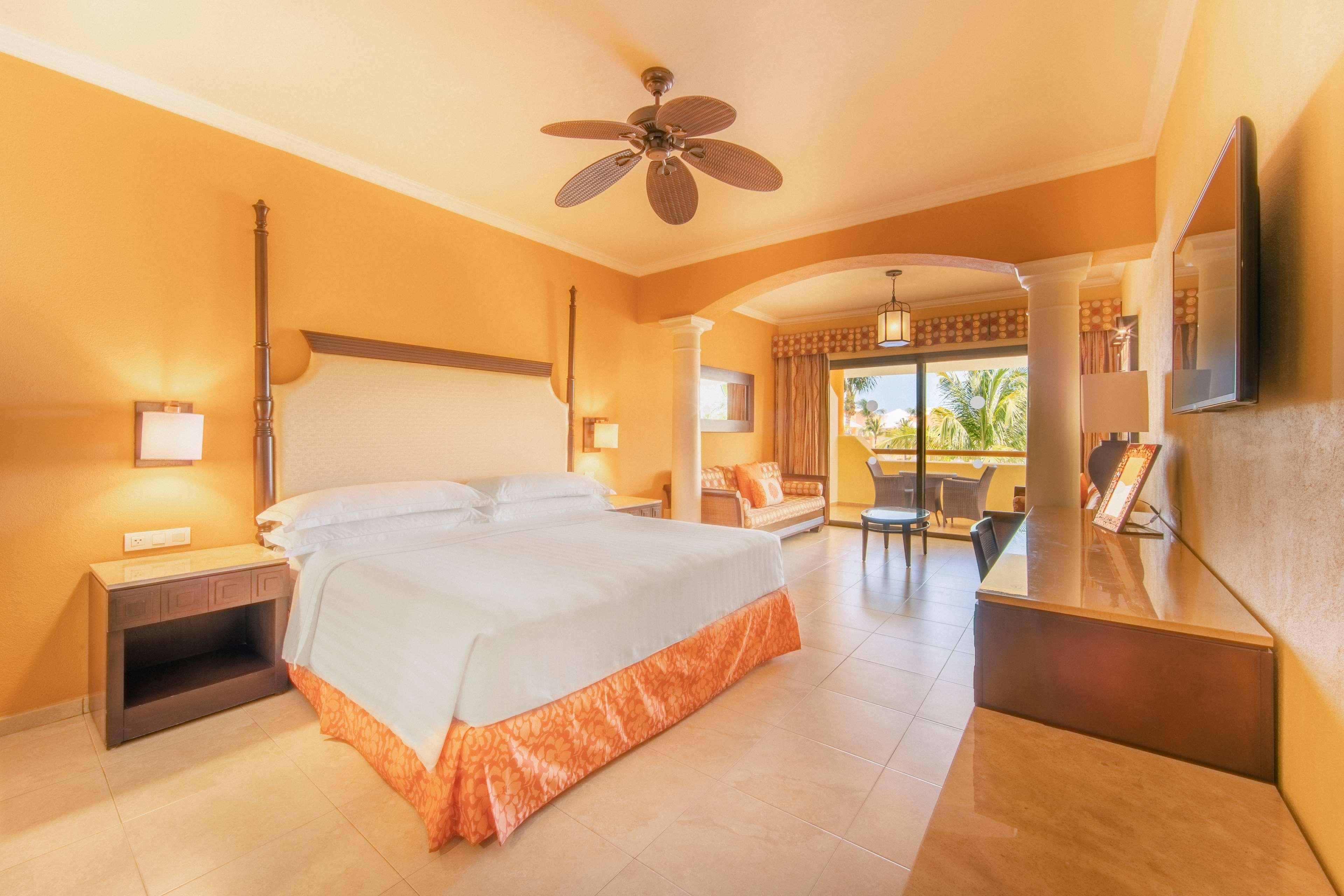 Resort Barcelo Maya Palace 5*