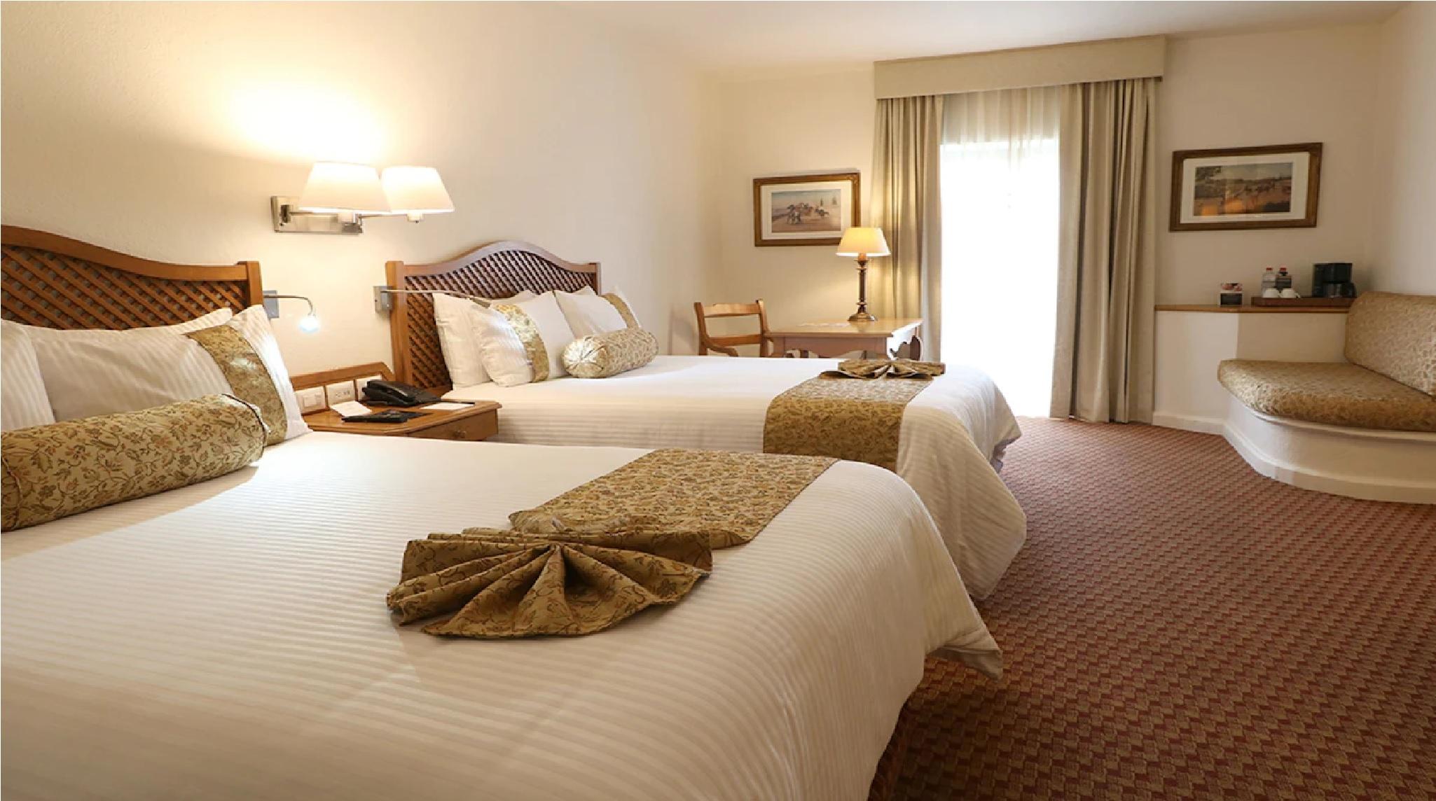 Hotel Mision Grand
