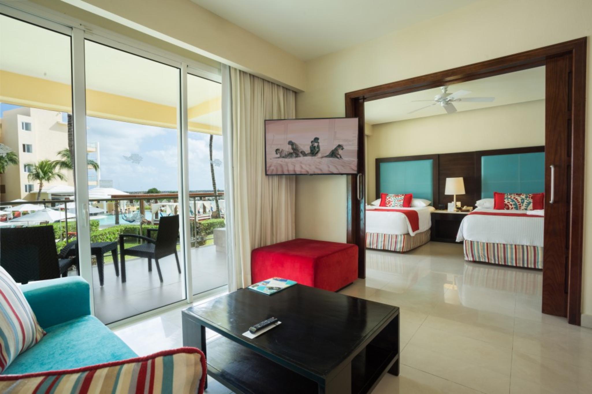 Resort Dreams Jade &