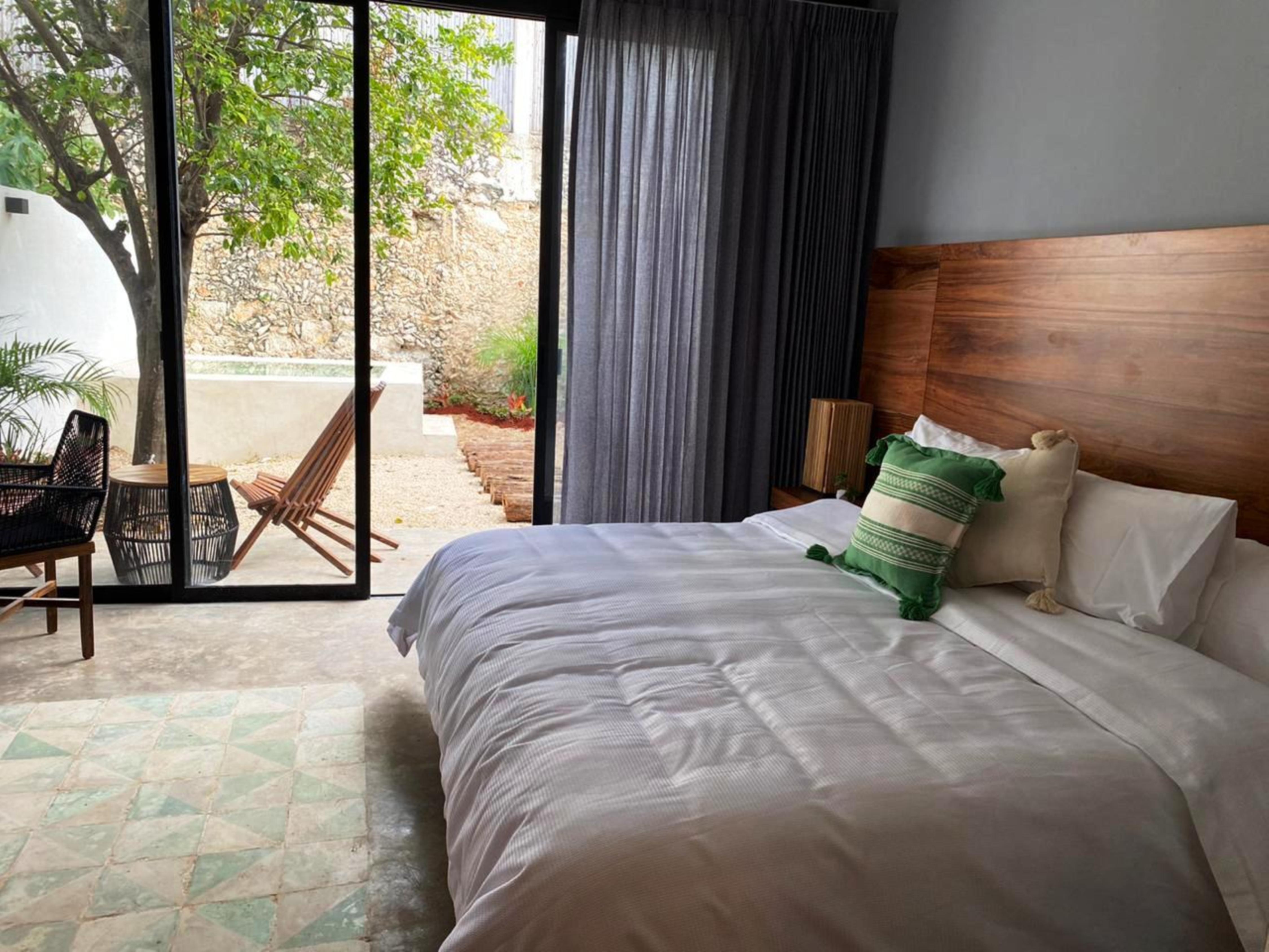 Hotel Unknown 4*