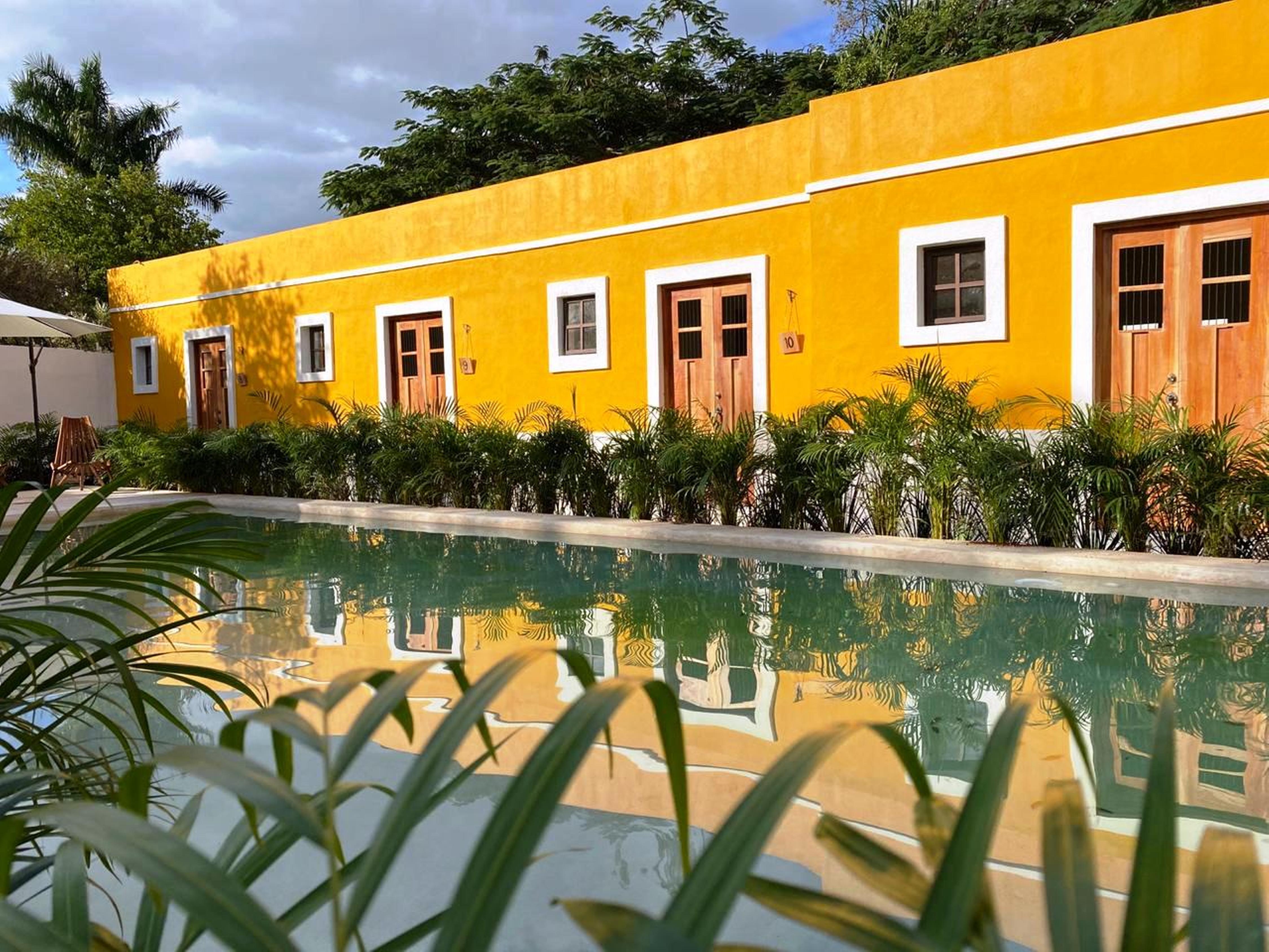 Unknown Hotel 4*