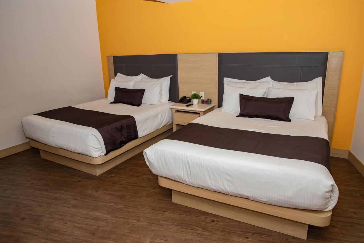 Plaza Poblana Hotel