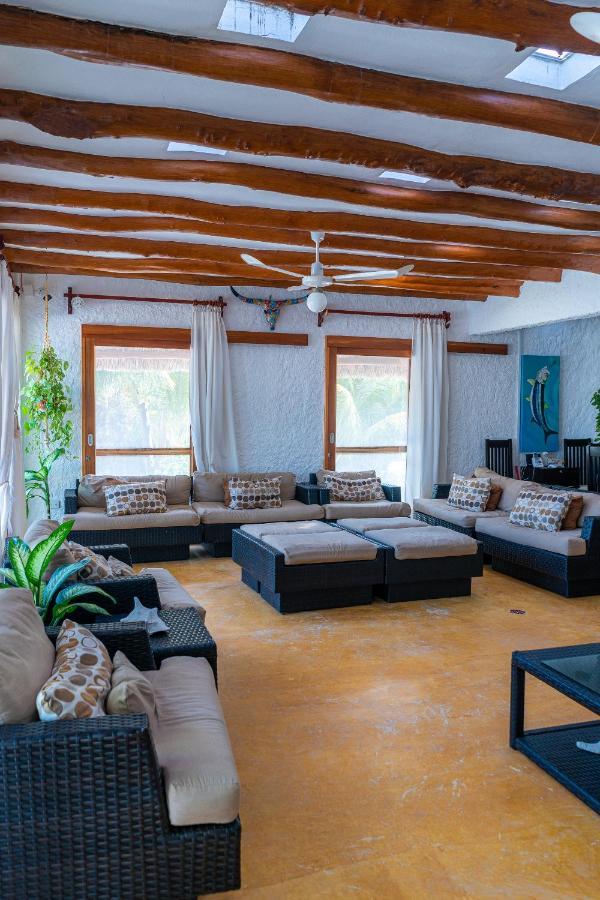 Casa Luz Front *